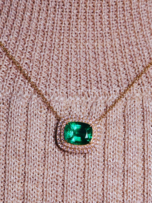 18K Gold Emerald Diamond Chocker Necklace