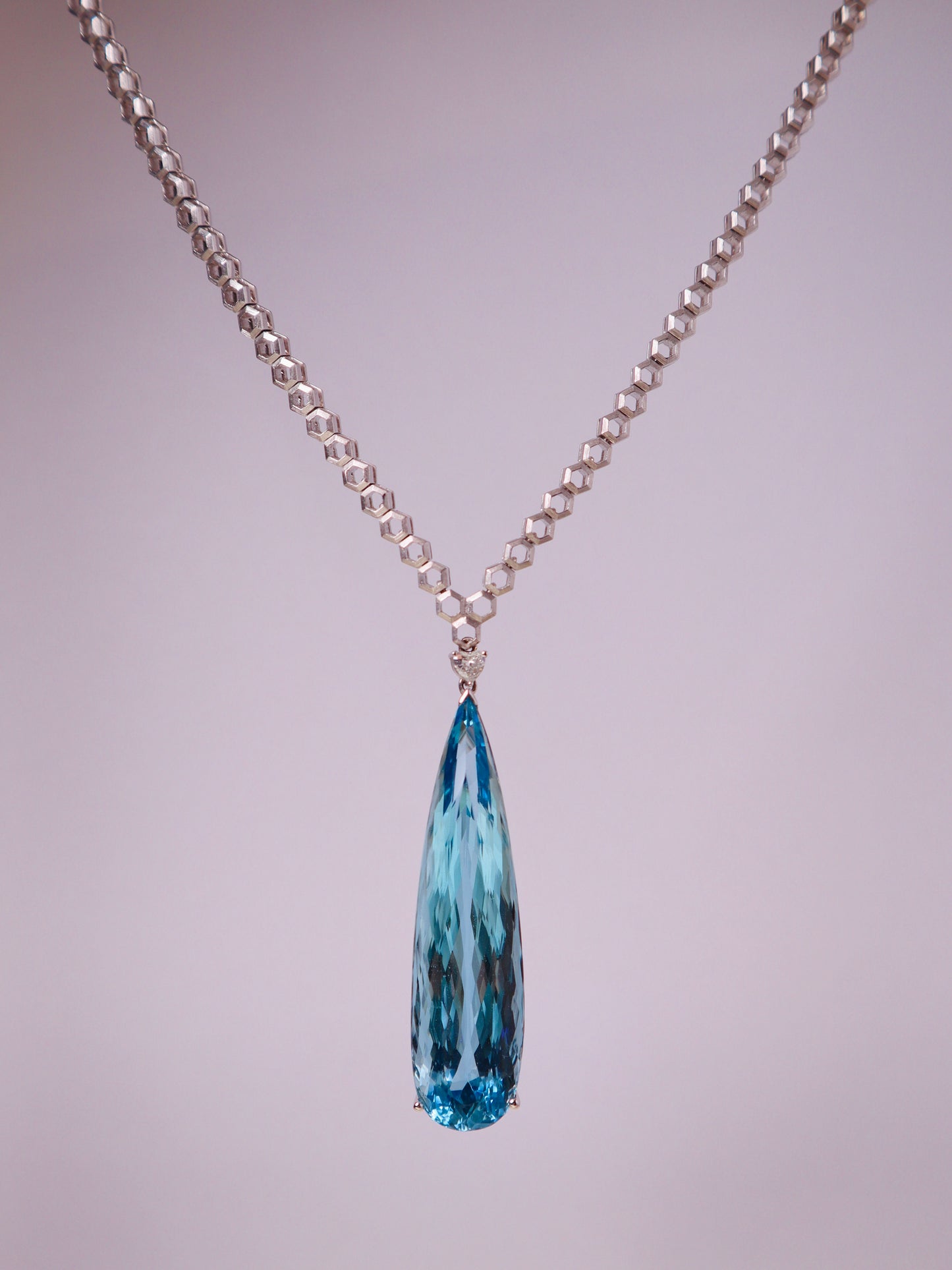 18K Gold Aquamarine Necklace
