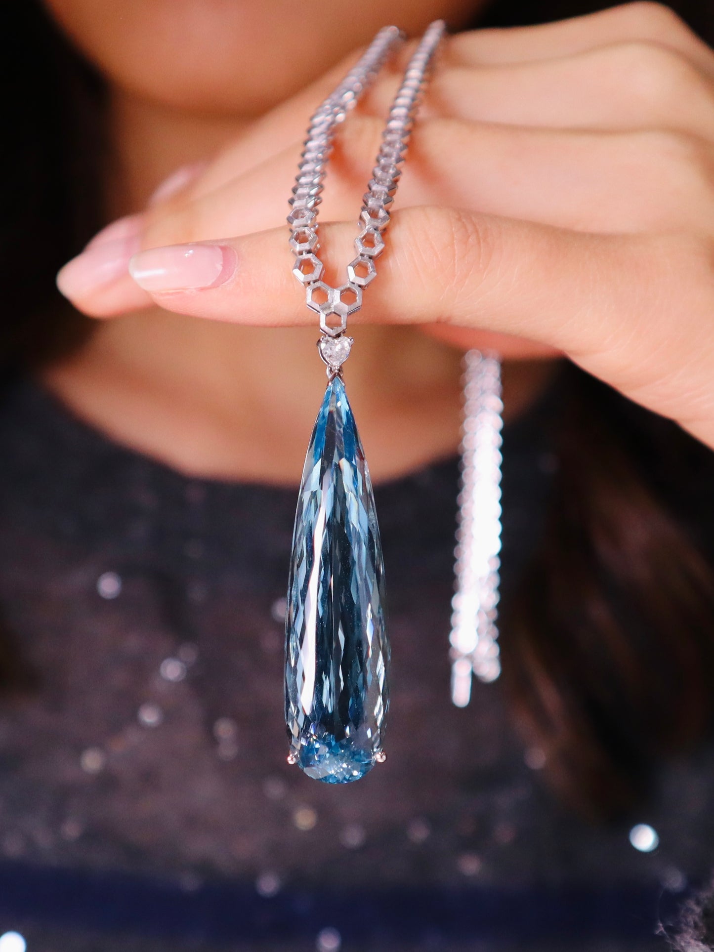 18K Gold Aquamarine Necklace